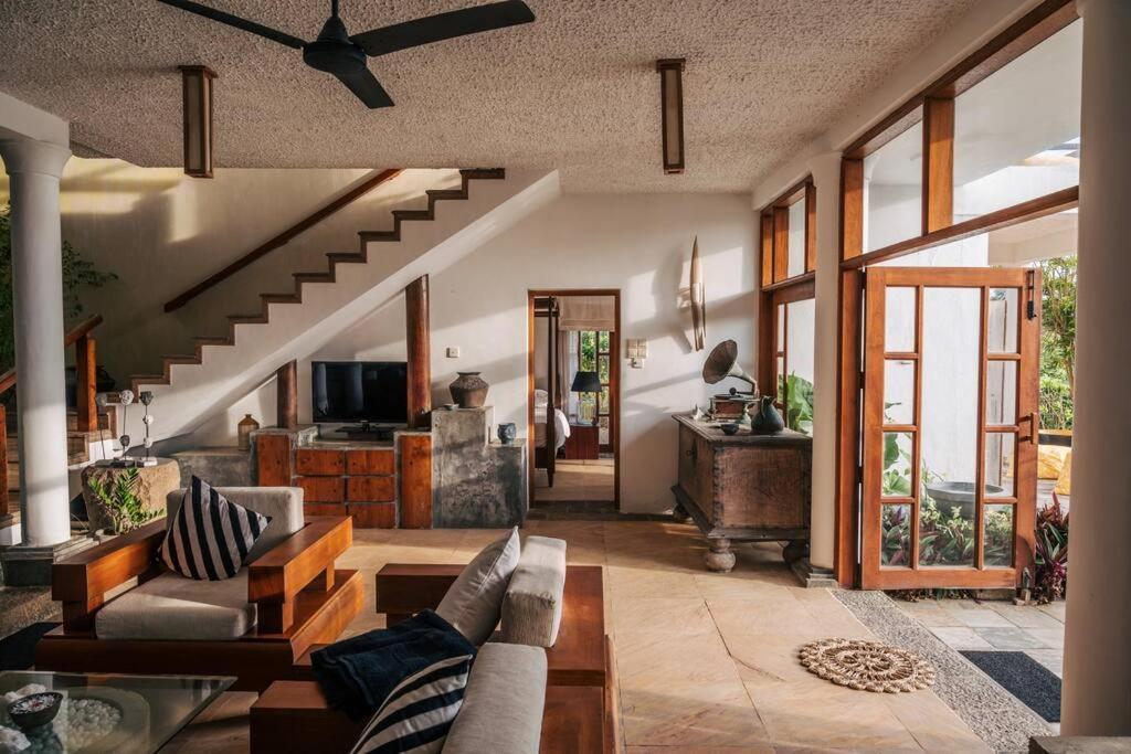 Santi Beach House With Pool & Beach Weligama Bagian luar foto