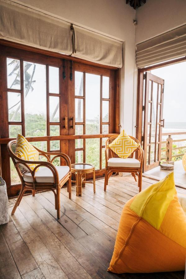 Santi Beach House With Pool & Beach Weligama Bagian luar foto