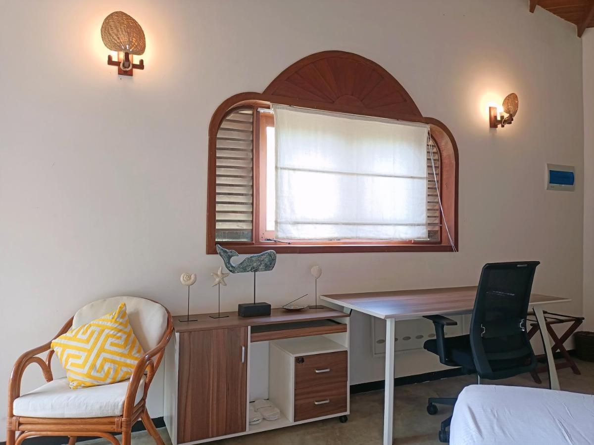 Santi Beach House With Pool & Beach Weligama Bagian luar foto